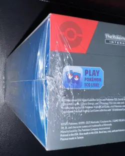 Pokemon TCG: Mega Charizard X ex Ultra-Premium Collection Box - Image 3