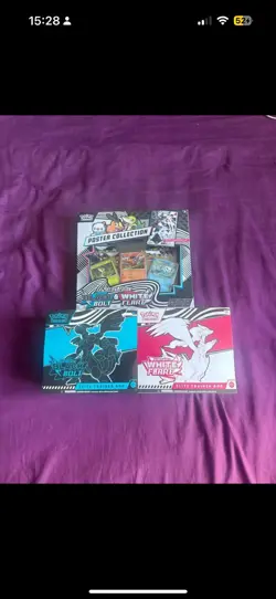 Pokemon TCG Black Bolt and White Flare ETB and poster collection ✅ - Image 2