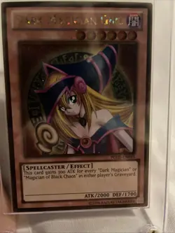 (M/NM) Dark Magician Girl - PGLD-EN033 - Gold Rare Yugioh Premium Gold Unlimited - Image 1
