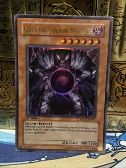 Yugioh - Caius The Shadow Monarch - SDDE-EN001 - Ultra Rare - 1st Edition - (HP) - Image 1