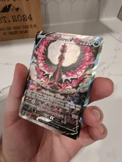 Pokemon TCG Galarian Moltres v Alternate Full Art Card 177/198 - Image 5