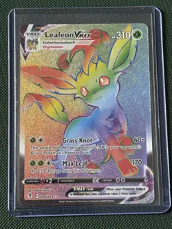Pokemon TCG Leafeon VMAX Rainbow Secret Rare Card 204/203 Evolving Skies - Image 1