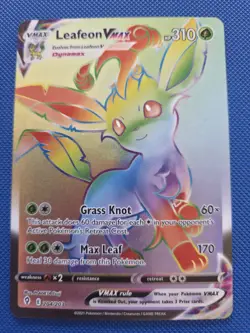 Pokemon TCG Leafeon Vmax Evolving Skies 204/203 Holo Secret Rare - Image 1