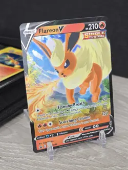 Pokemon Card Flareon V SWSH149 Sword & Shield 2021 Black Star Promo Holo Rare - Image 1