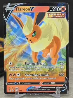 Pokemon Card Flareon V SWSH149 Sword & Shield 2021 Black Star Promo Holo Rare - Image 5