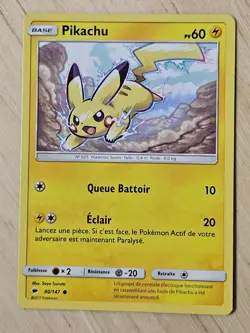 FRENCH PIKACHU 40/147 BURNING SHADOWS POKEMON LP 2017 - Image 1