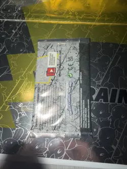 2021 Pokemon Celebrations Booster Pack Factory Sealed 4 cards - Image 2
