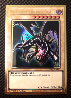 Yu-Gi-Oh! Rotaugiger schwarzer Drache, MAGO-DE003, Gold Rare, 1. Auflage, NM - Image 1
