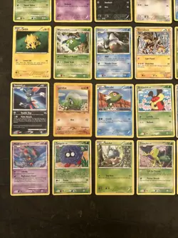 Pokemon Card Lot #5 40 Cards(Shown In Pic) + 3 Holo Cards - Image 4