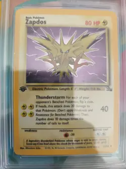 Pokemon Karte Card Zapdos Fossil 1. Edition Holo Eng PGS PSA Missprint Ink Error - Image 3