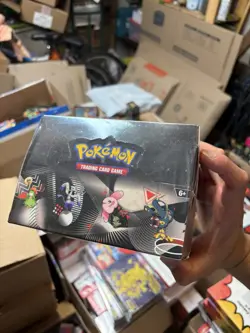 Pokemon TCG: Black Bolt & White Flare Unova Mini Tin Display - Image 2