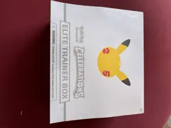 Pokemon Tcg Etb Celebrations 25 Th Sealed Whit Plexiglas Display - Image 2
