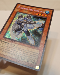 Elemental Hero Bubbleman EHC1-EN003 Secret Rare Limited Edition Yugioh 1988 - Image 2