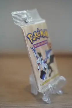 Pokemon WOTC Fossil Unlimited Booster Pack Vintage Sealed TCG Aerodactyl - Image 4