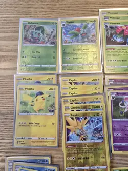 Pokemon GO TCG Job Lot 193 Cards - Holos, Reverse Holos, Ditto, Pikachu, Venusau - Image 2