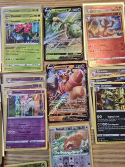 Pokemon GO TCG Job Lot 193 Cards - Holos, Reverse Holos, Ditto, Pikachu, Venusau - Image 3