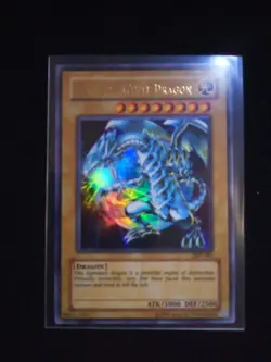 Yugioh Blue-Eyes White Dragon JMP-001 Ultra Rare LP - Image 1