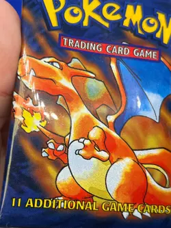 SEALED 1999 Pokemon Base Set Unlimited Long Crimp Charizard Artwork Booster Pack - Image 5