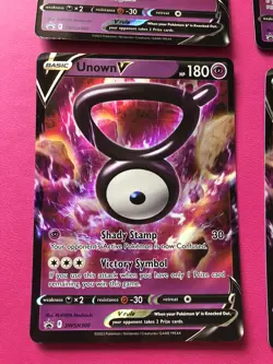 4 X Pokemon TCG Unown V SWSH300 Black Star Promo Card Holo Near Mint - Image 4