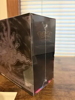 POKEMON CENTER Pokemon TCG Elite Trainer Box - Mega Evolution Pitch Black (EN) - Image 3