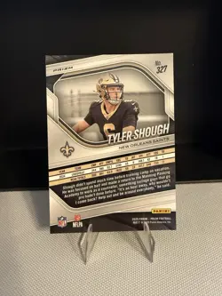 2025 Prizm Green Flash Tyler Shough Rookie Card #327 NM-MT - Image 2