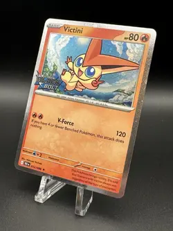 Victini (012/086) [Cosmos Holo Stamped Promo] (NM) - Pokemon - Black Bolt (ENG) - Image 3