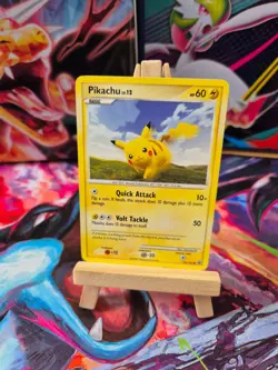 Pokemon Card Pikachu 70/100 Diamond & Pearl Majestic Dawn - Image 2