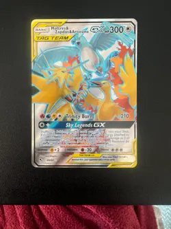 Pokemon Moltres & Zapdos & Articuno 66/68 Hidden Fates - Image 1