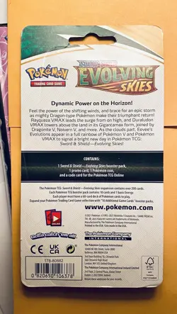 Pokemon TCG Evolving Skies Blister Pack with Eevee Promo SEALED - Image 2