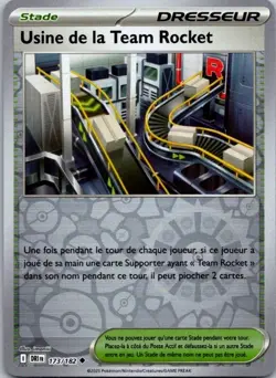 Carte Pokemon Dresseur Usine de la Team Rocket 173/182 Reverse - 2025 - Image 1