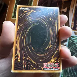 Yu-Gi-Oh! Dark Magician of Chaos Foil GLD1-EN016 Limited Edition Gold Rare LP - Image 5
