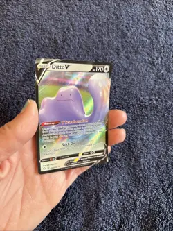 Pokemon TCG Ditto V Shining Fates 050/072 Holo Ultra Rare |NM| - Image 3