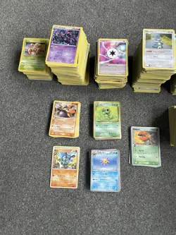 Pokemon cards Bundle / Joblot WOTC / XY /DP / HGSS / SM - 2000 Approx Cards 3KG - Image 2