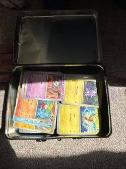 pokemon lunch box tin charizard Filled With Cards - Image 4
