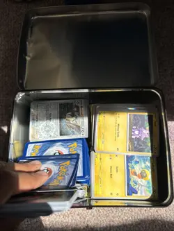 pokemon lunch box tin charizard Filled With Cards - Image 5