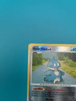 2007 Pokemon Card Munchlax 33/130 Reverse Holo Diamond and Pearl MP - Image 4