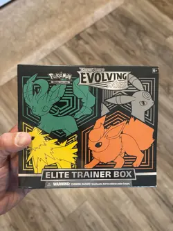 Pokemon TCG Sword & Shield Evolving Skies Elite Trainer Box ETB - Sealed - Image 1