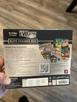 Pokemon TCG Sword & Shield Evolving Skies Elite Trainer Box ETB - Sealed - Image 2
