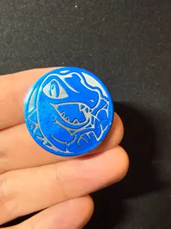 Pokemon Card Totodile Plastic Coin Unseen Forces Blue Foil Version NM - Image 1
