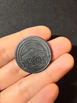 Pokemon Card Totodile Plastic Coin Unseen Forces Blue Foil Version NM - Image 2