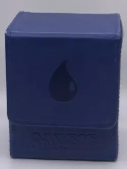 Ultra Pro Island Leatherette Deck Box Magic the Gathering - Image 1