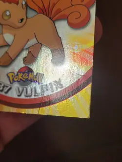 DMG! HOLO FOIL Vulpix TOPPS Series 1 Blue Logo #37 Pokemon Card TCG - Image 2