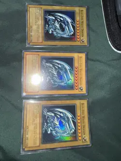 Blue Eyes White Dragon SDK Unlimited Play Set X3! Yu-Gi-Oh - Image 1