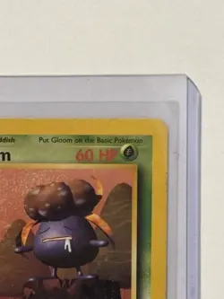 Pokemon TCG Gloom 37/64 Jungle 1st Edition Uncommon Regular Heavy Played - Image 3