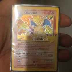 Pokemon TCG Charizard 4/102 Base Set Holo Rare English 1999 Stage 2 HP120 - Image 1
