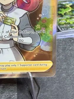 Pokemon TCG SWSH04: Vivid Voltage #185/185 Pokemon Center Lady (Full Art) NM - Image 5