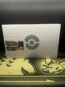 Pokemon TCG Sword and Shield Ultra Premium Collection Charizard Box 820650871115 - Image 3
