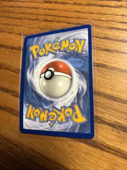 Raikou (#050/185) - Holofoil SWSH - Vivid Voltage - Pokemon Card - NM - Image 3