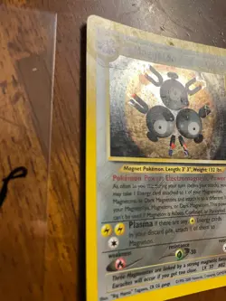 Magneton 10/64 Holo Rare Neo Revelation - Pokemon Card - MP HP - Image 2