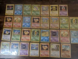 Lot Of 30 Vintage Base Set Pokemon Cards Lot 1 - Image 1